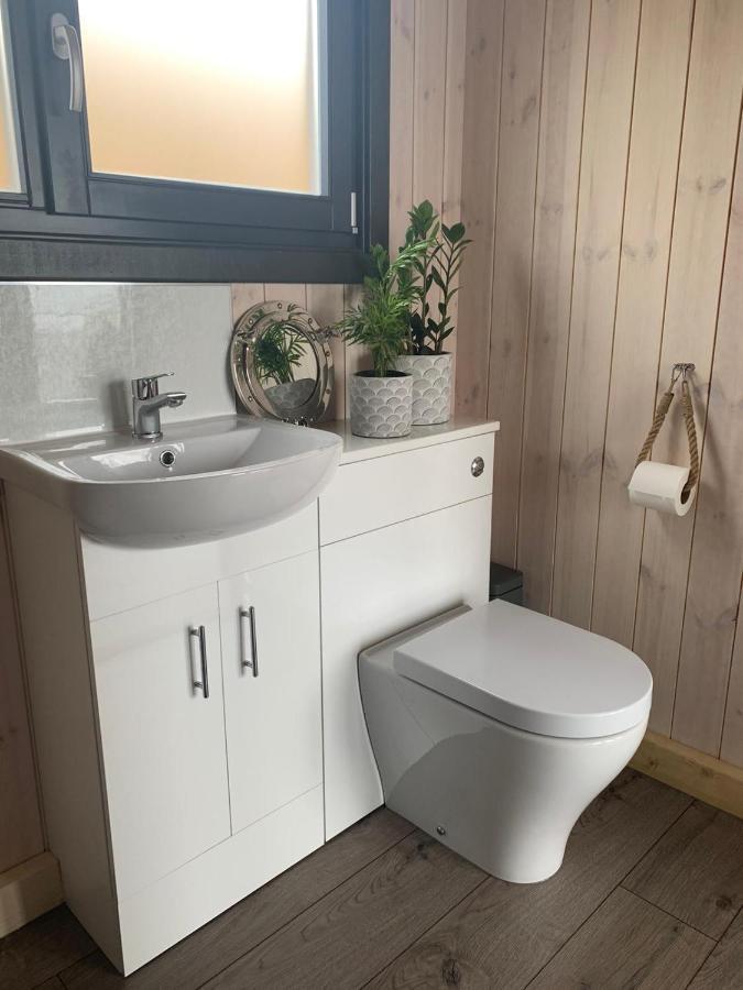 Orkney Lux Lodges - Hamnavoe Стромнес Екстериор снимка